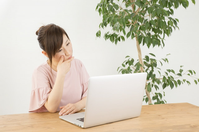 困った女性