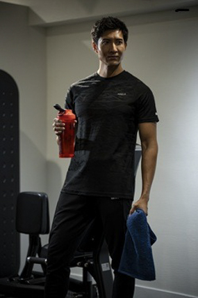Slim Fit T-Shirt （スリムフィットTシャツ）